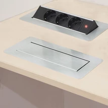 Delight Süllyeszthető rejtett elosztó 3 db aljzat gyermekvédelemmel "FLIP-UP" kivitel 20440B