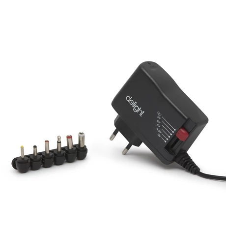 Delight univerzális adapter 1500 mA 18W cserélhető dugóval fekete 55056B
