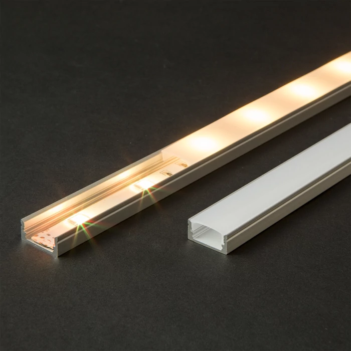 Falon kívüli alumínium led profil sín 17x8mm 2m (búra nélkül) 41010A2