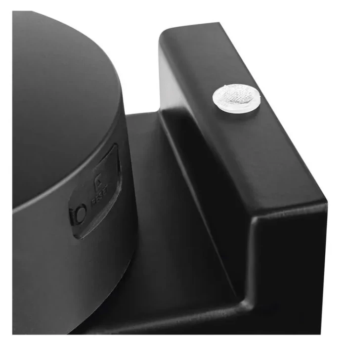 Emos GoSmart Wifis kültéri forgatható kamera IP-1300 LANTERN E27 foglalattal, fekete H4074