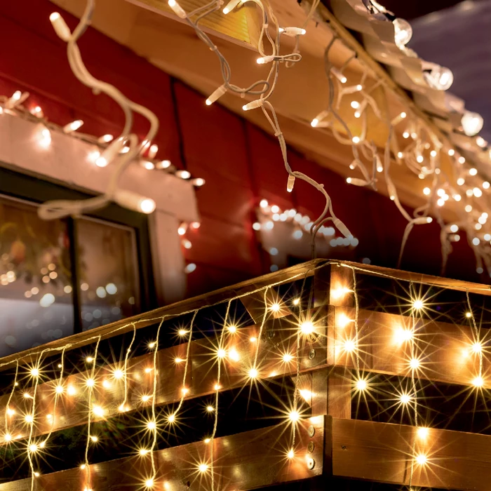 Home KKF 908/WW LED-es fényfüggöny, 30 m / 900 db melegfehér LED, 8 fényprogram, fehér vezeték, hálózati adapter, kül- és beltéri kivitel KKF 908/WW