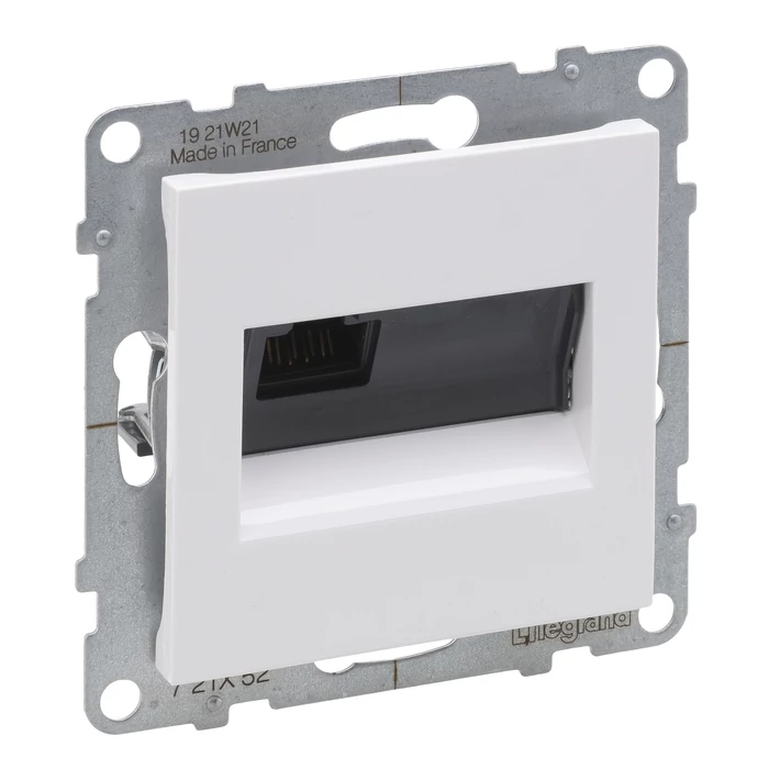 Legrand Suno RJ45 Cat.6 UTP csatlakozóaljzat fehér IP20 721152