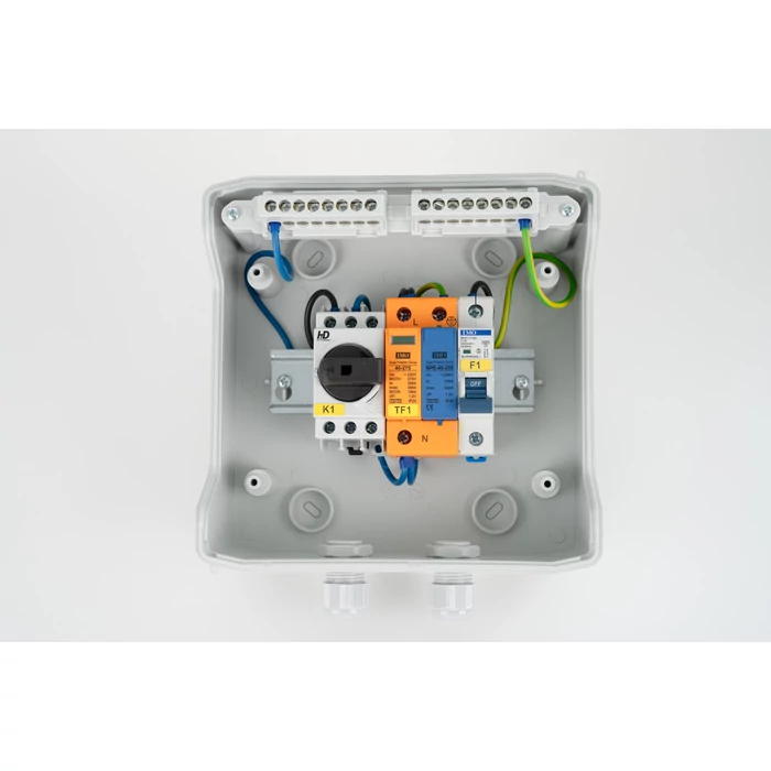 SOLAR doboz AC 1 fázis védelemmel 1500V DC IP65 200x200x120 mm, átlátszó ajtó SD-AC1F-16A-T2T3
