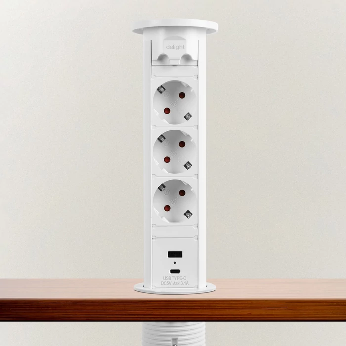 Delight 3-as rejtett elosztó motoros USB aljzattal fehér 20451W