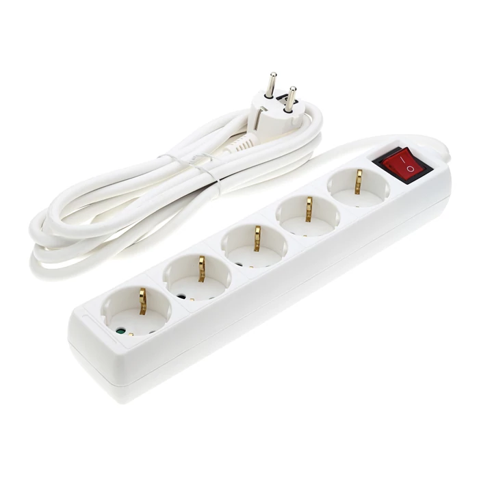 Optonica 5-ös elosztó kapcsolóval 1,5m hosszabbító kábel 16A fehér 7611